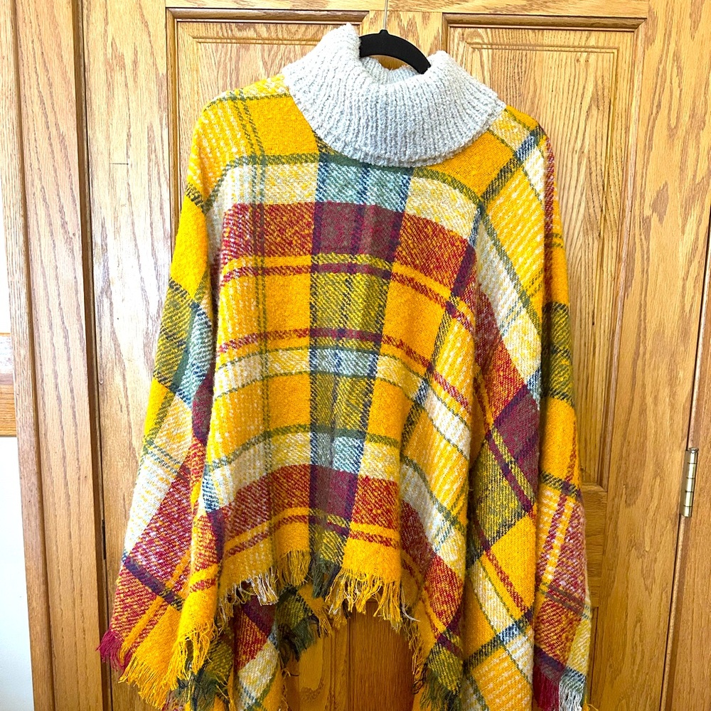 PLAID PONCHO SWEATER NWT